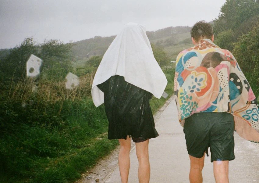 Warum sieht nasses Haar dünner aus?