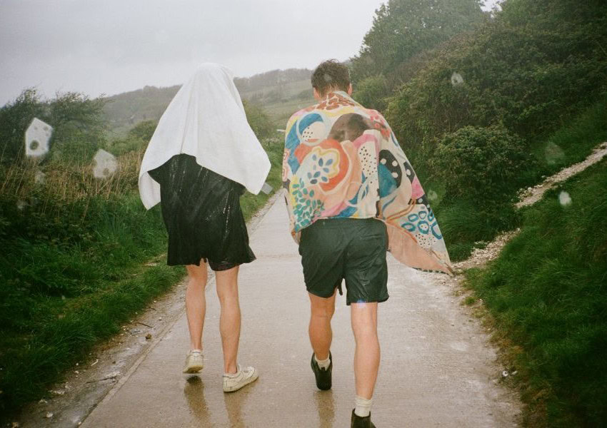 Selbstbewusstsein vs. Haare: Was zählt beim Dating wirklich?